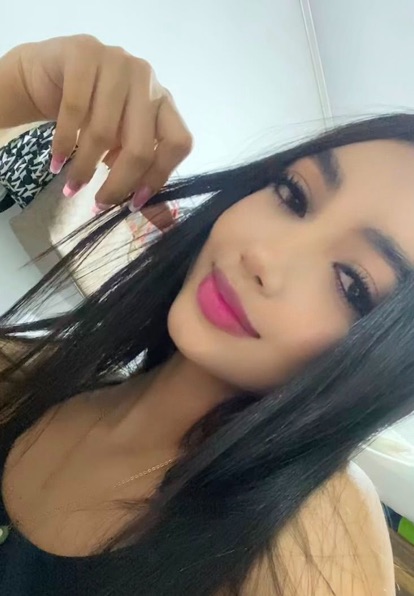 Live girl online now on Flingster — Cata