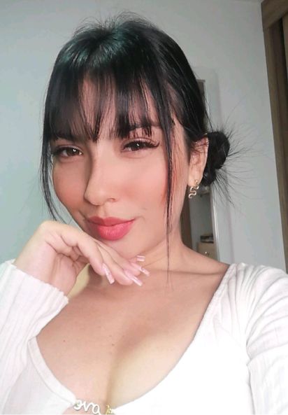 Live girl online now on Flingster — Samanta